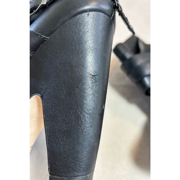 Seychelles Black Leather Heeled Platform Bootie Strap and Buckle Accent Sz 10 - Picture 6 of 9